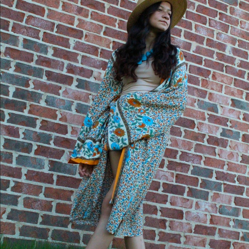 Beige multicolor Bohemian Flowing kimono floral long sleeve - Picture 3 of 16